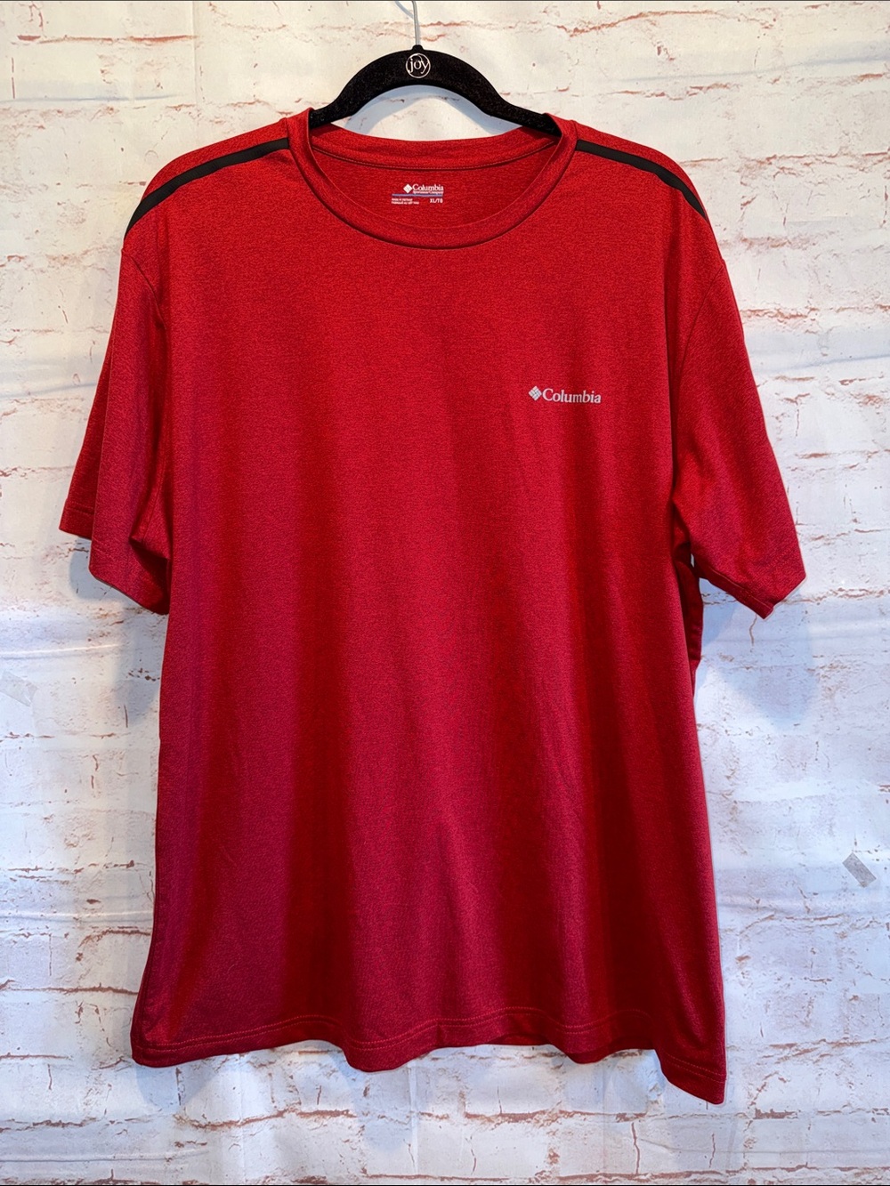 Columbia Men Red Short Sleeve Performance Tee Black Accents XL thistletown hills